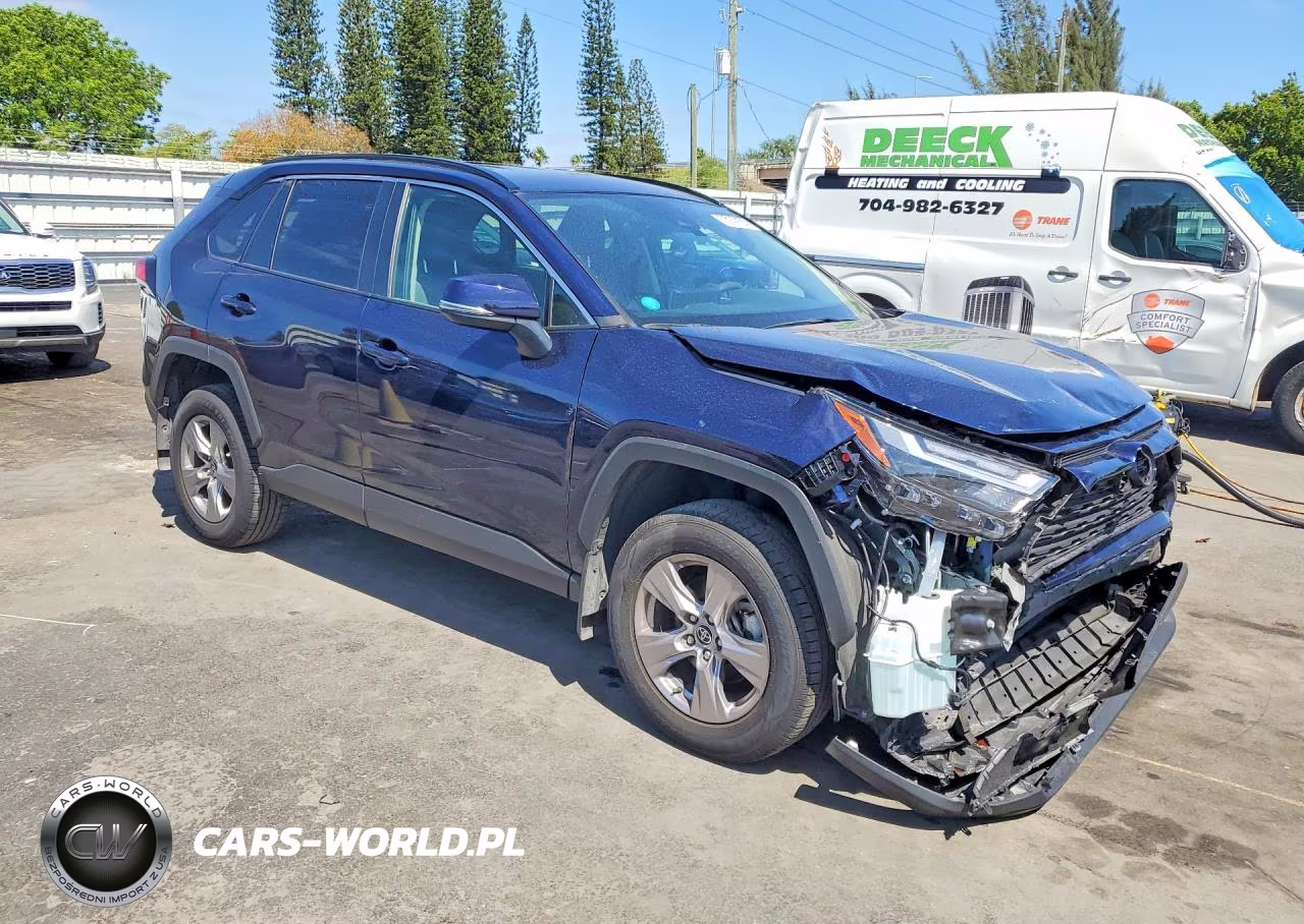 2024 Toyota Rav4 Xle VIN:2T3W1RFV1RW351104 - 4