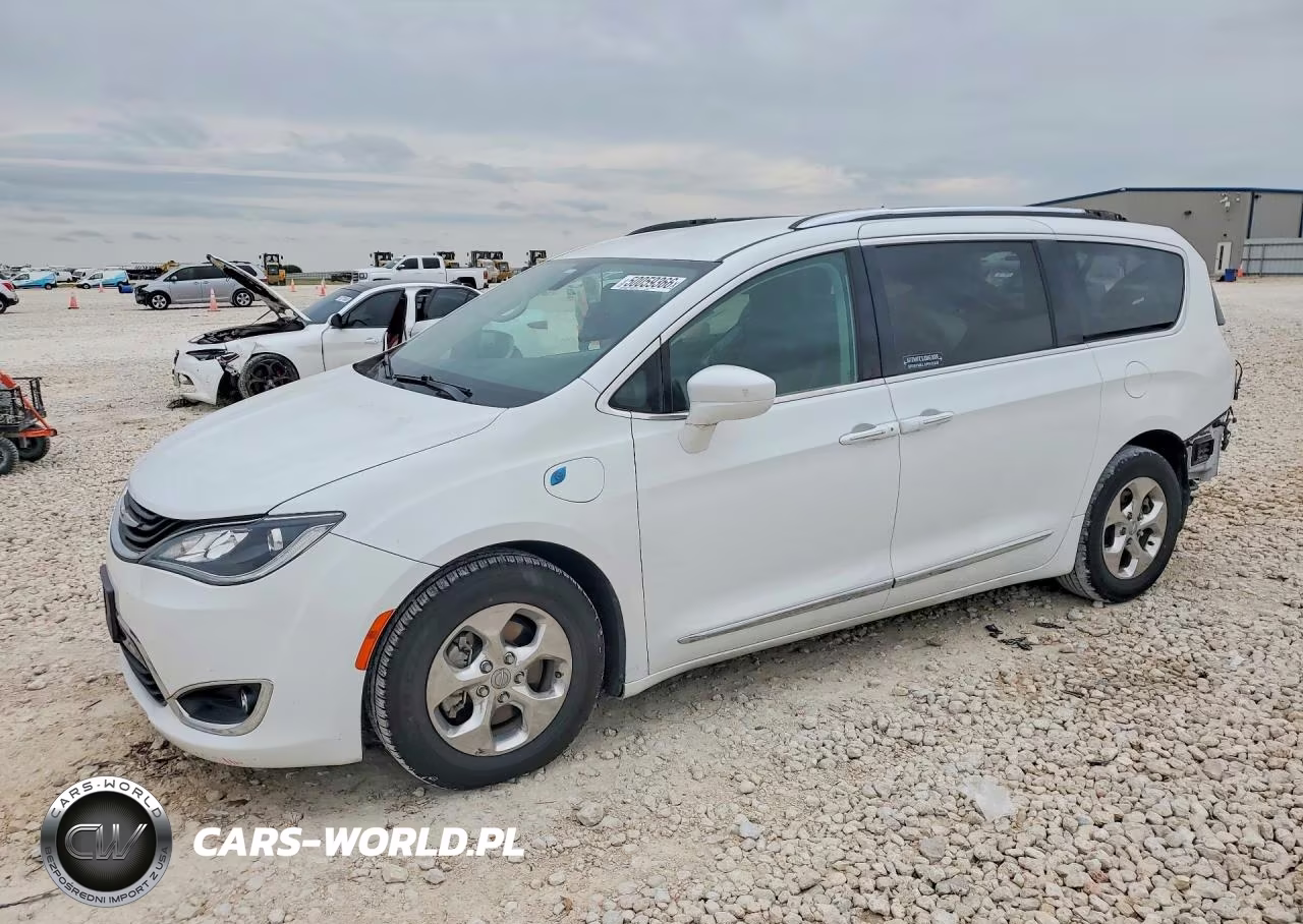 2018 Chrysler Pacifica Hybrid Touring L – zdjęcie 1 z 14