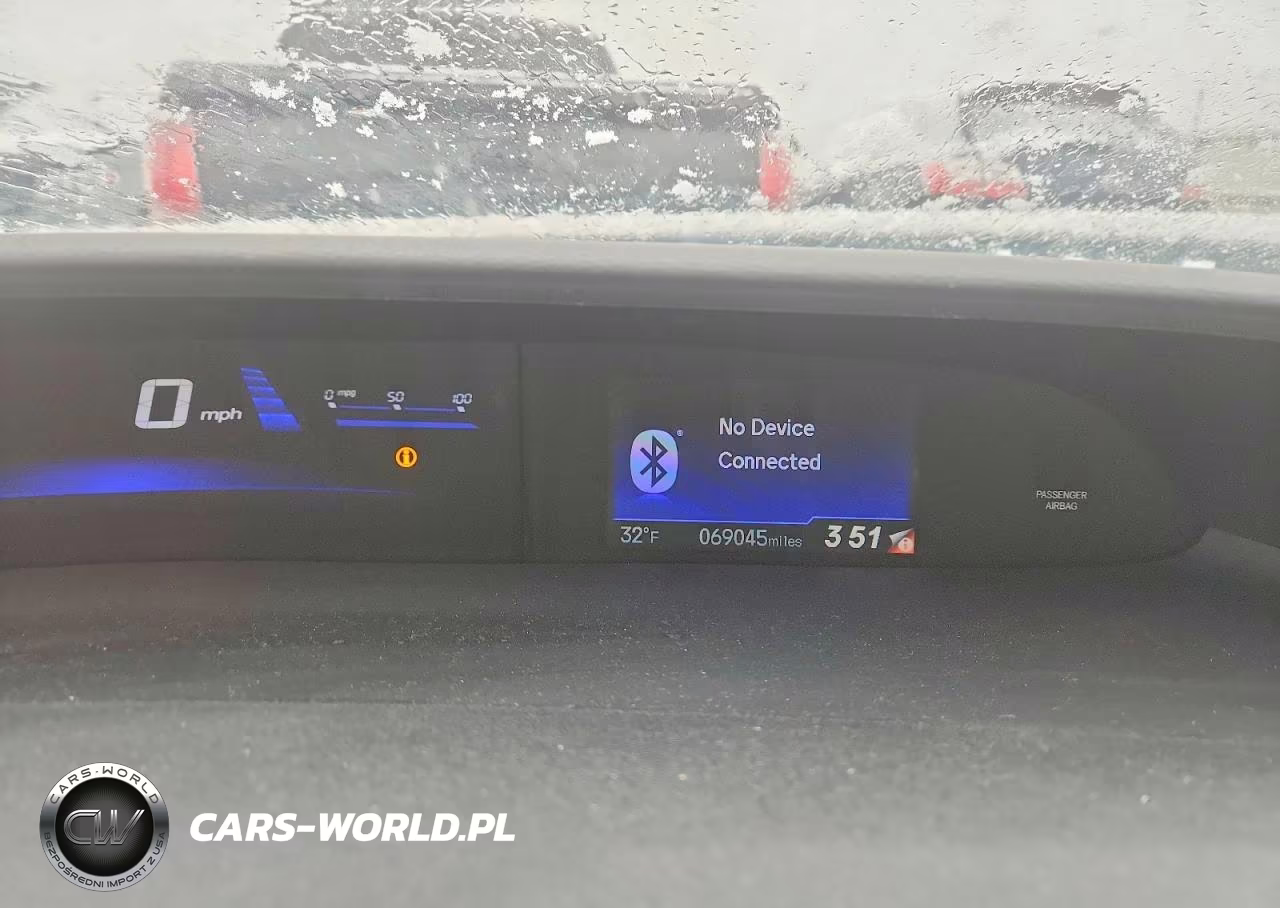 2015 Honda Civic Hybrid VIN:19XFB4F29FE201173 - 9