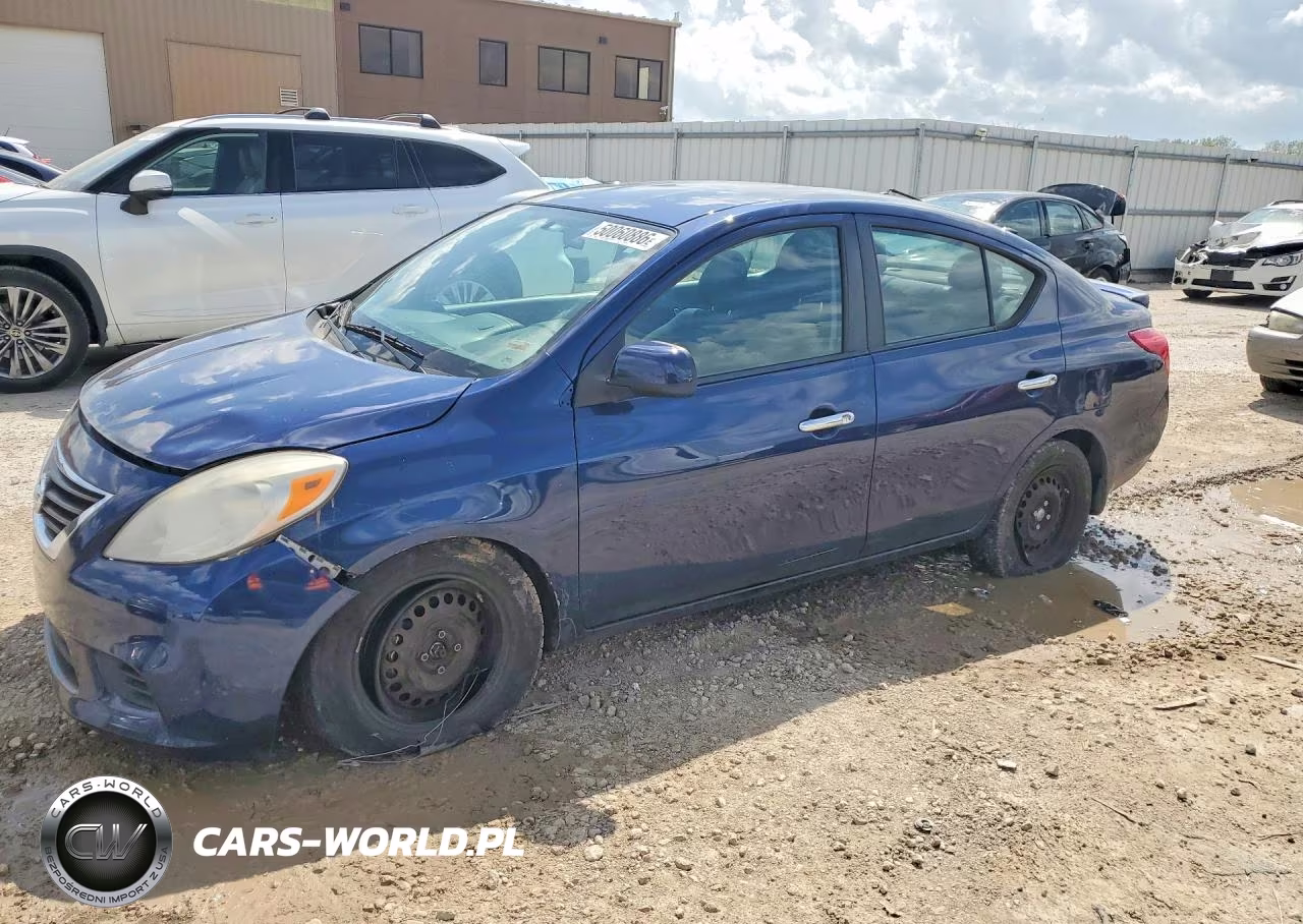2013 Nissan Versa 1.6 S