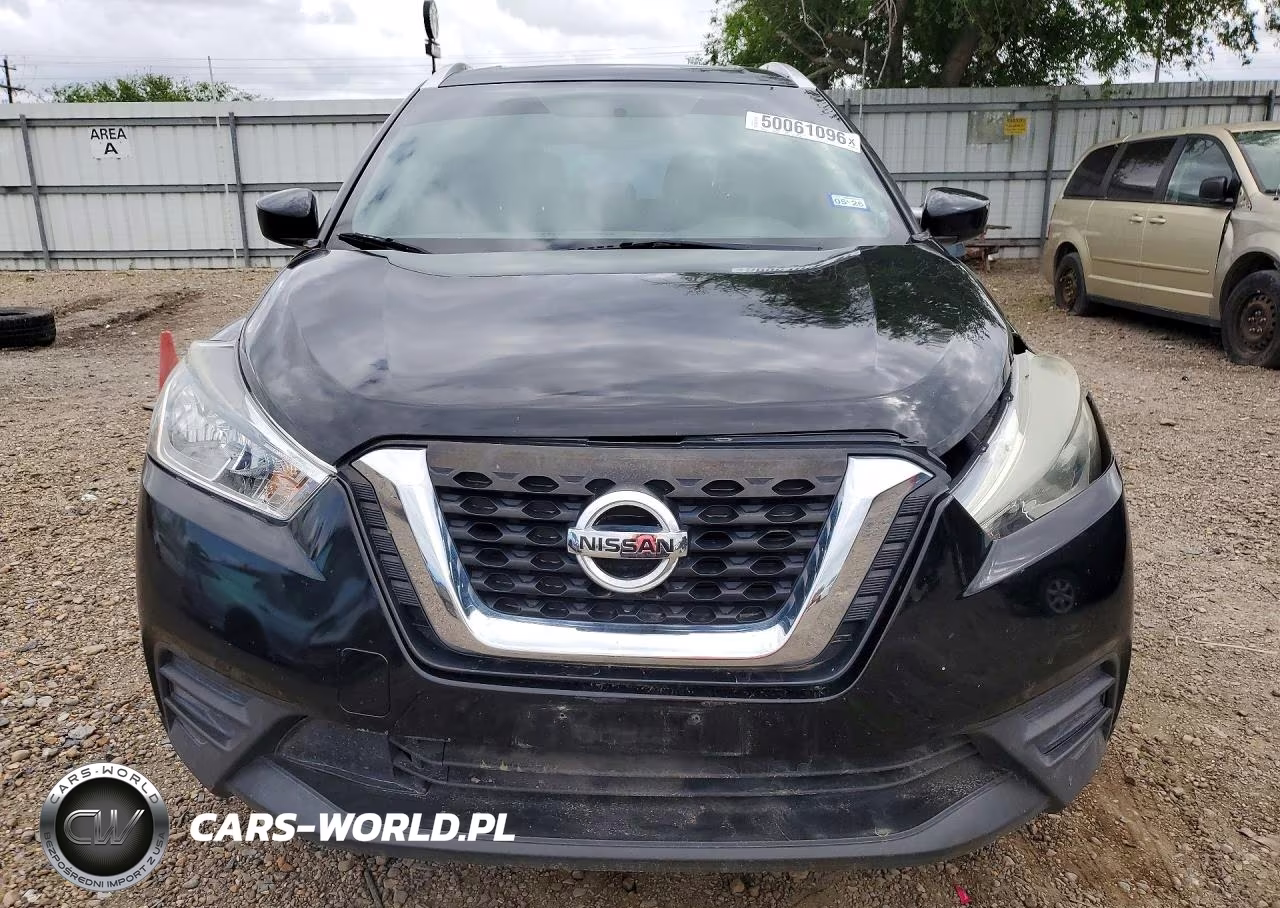 2018 Nissan Kicks Sv VIN:3N1CP5CU0JL511946 - 5