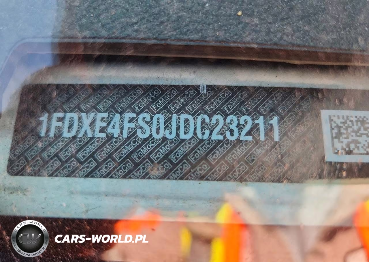 2018 Ford Econoline E450 Super Duty Cutaway Van VIN:1FDXE4FS0JDC23211 - 13