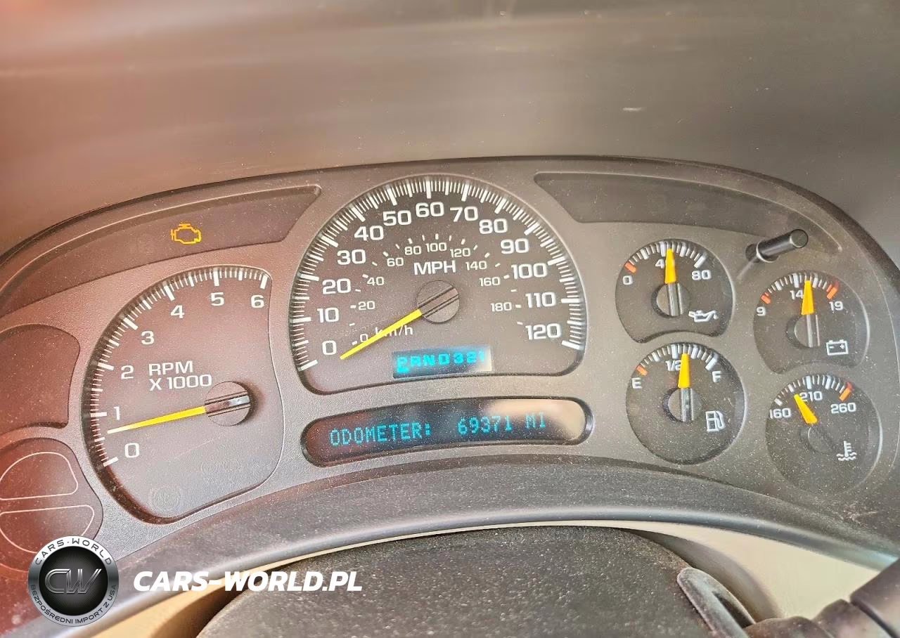 2004 GMC Yukon VIN:1GKEC13V34R274003 - 9