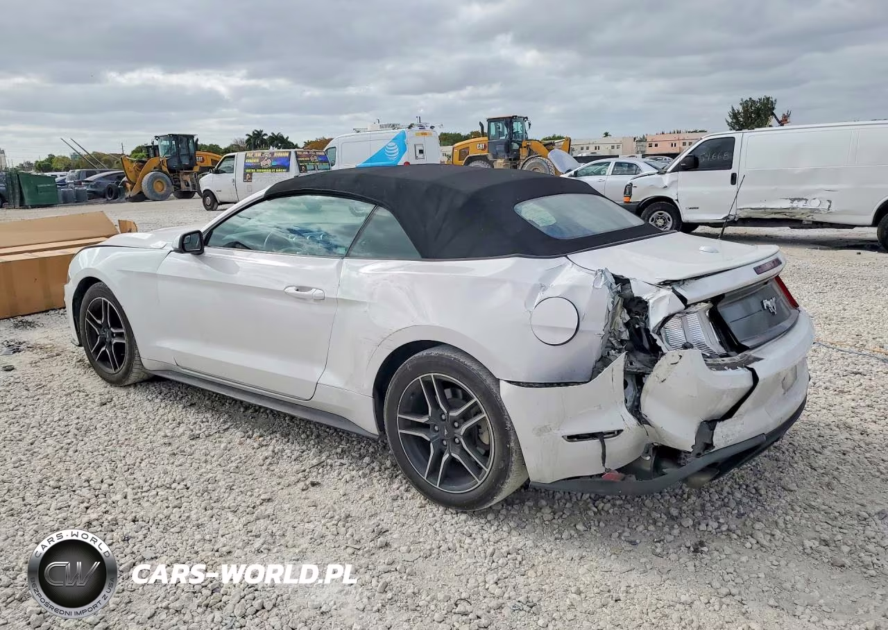 2020 Ford Mustang VIN:1FATP8UH7L5180016 - 2