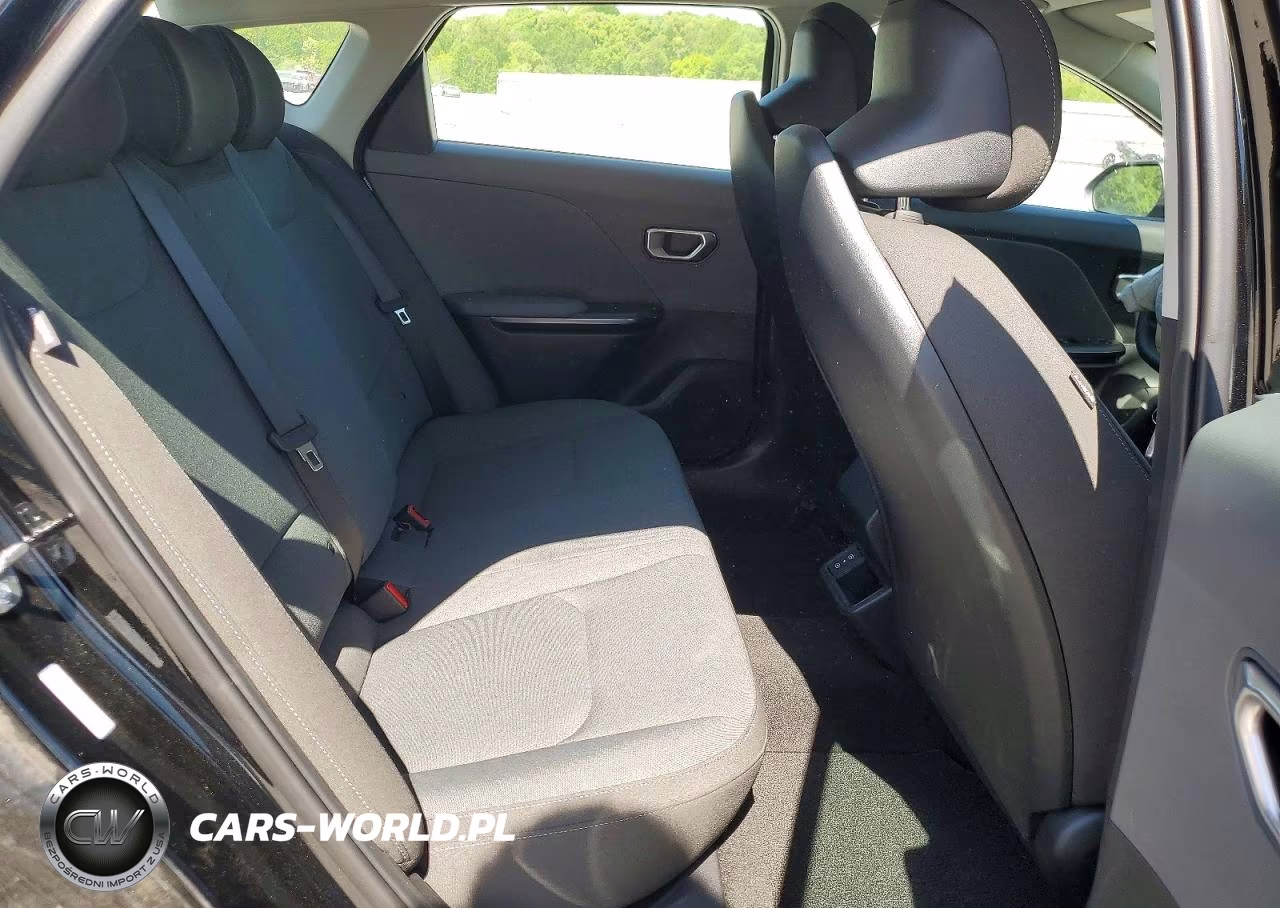 2025 Kia K4 Lx VIN:3KPFT4DE7SE158621 - 10