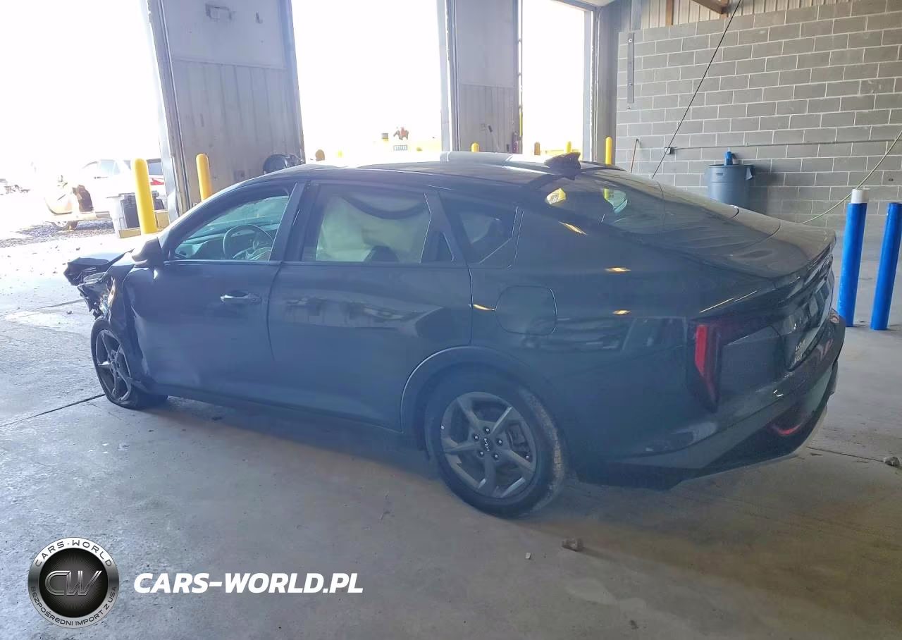 2025 Kia K4 Lxs VIN:3KPFT4DEXSE015565 - 2