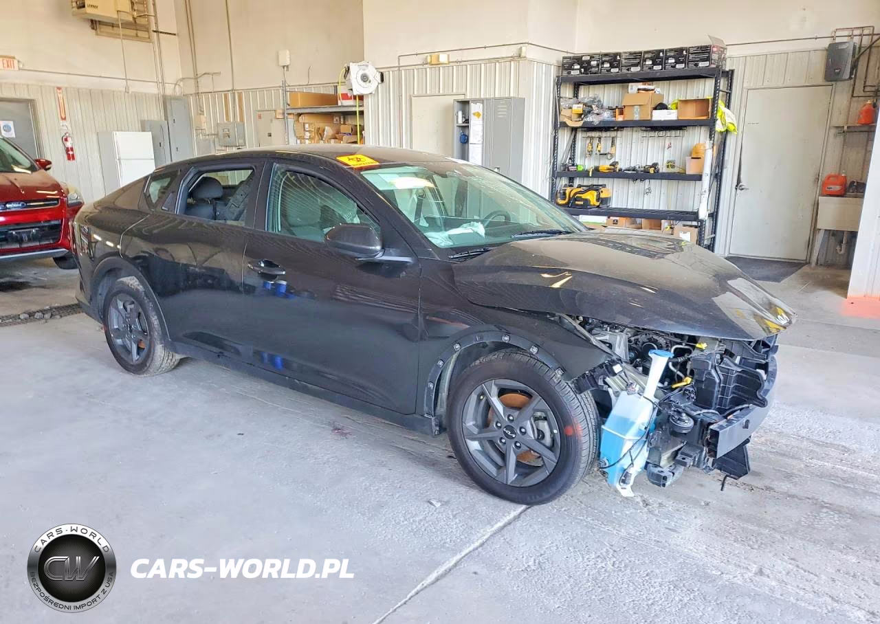2025 Kia K4 Lxs VIN:3KPFT4DEXSE015565 - 4