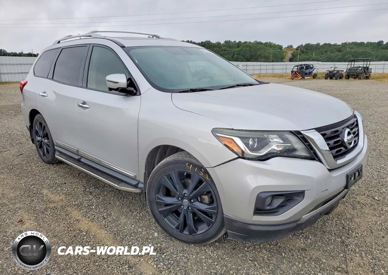2018 Nissan Pathfinder Platinum VIN:5N1DR2MM1JC607911 - 4