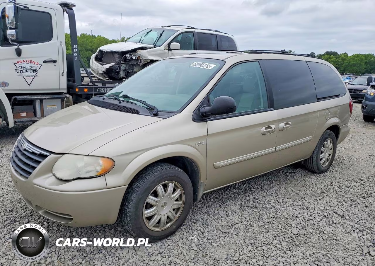 2005 Chrysler Town & Country Touring