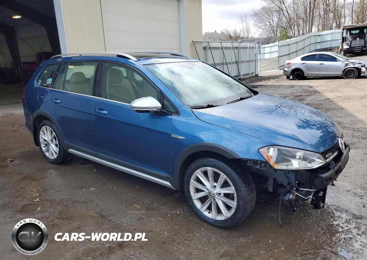 2017 Volkswagen Golf Alltrack S VIN:3VWH17AU6HM526648 - 4