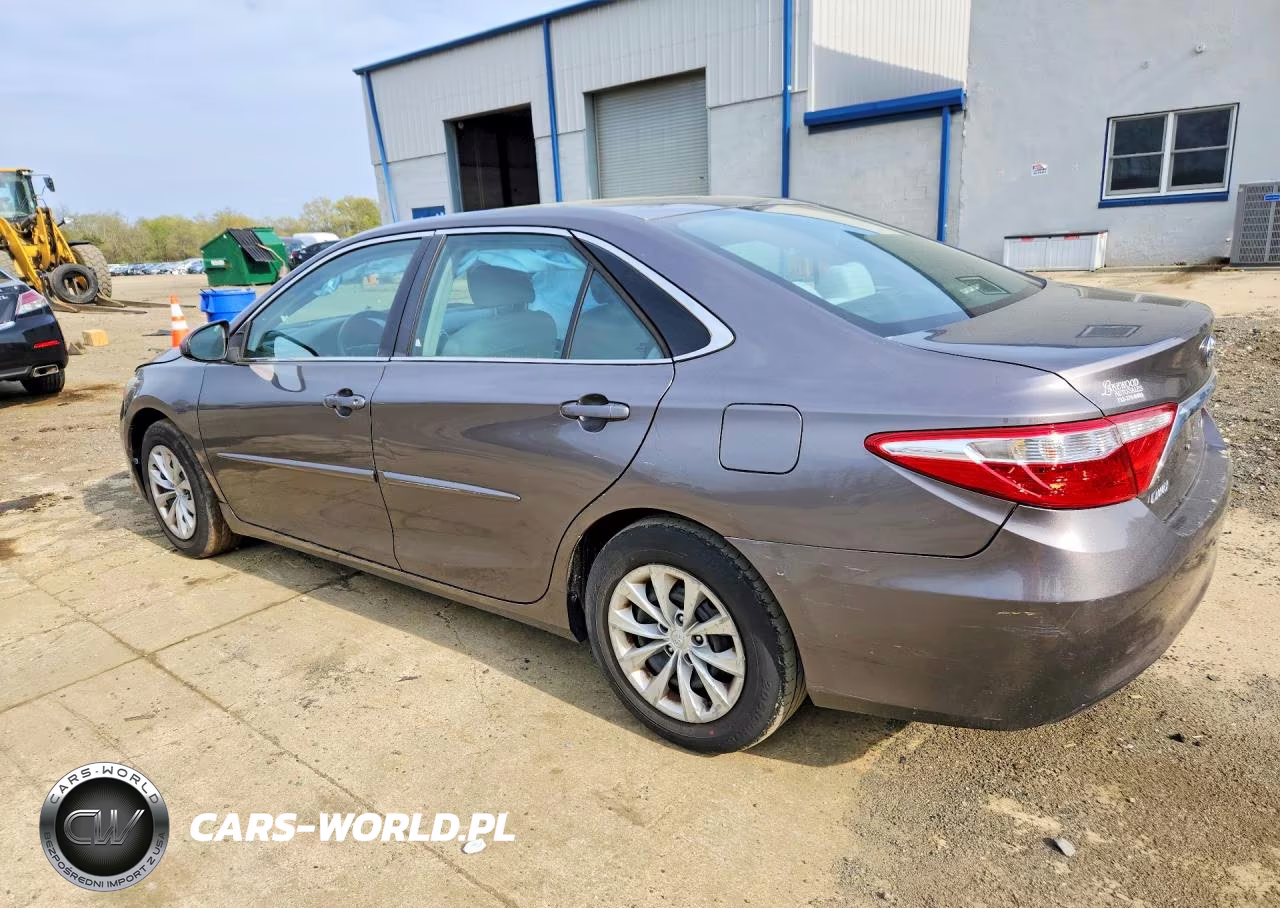 2016 Toyota Camry Le VIN:4T4BF1FK8GR553425 - 2