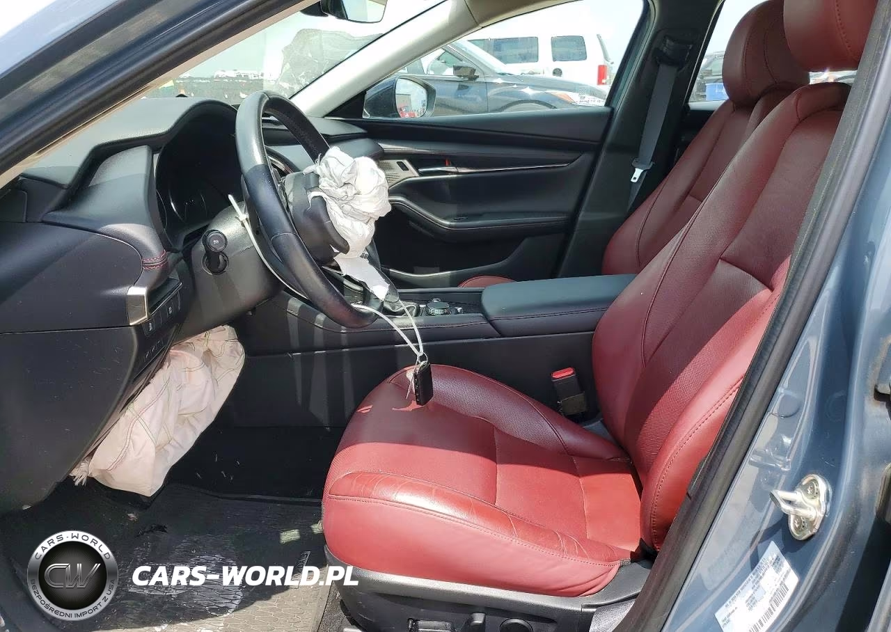 2022 Mazda 3 Preferred VIN:3MZBPACLXNM305202 - 7
