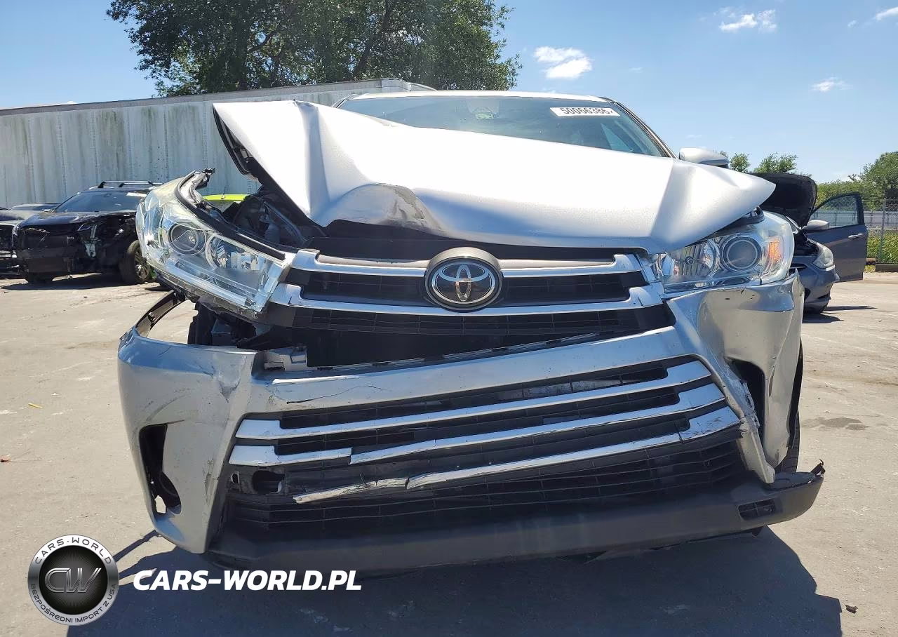 2017 Toyota Highlander Le VIN:5TDZARFH8HS031821 - 5