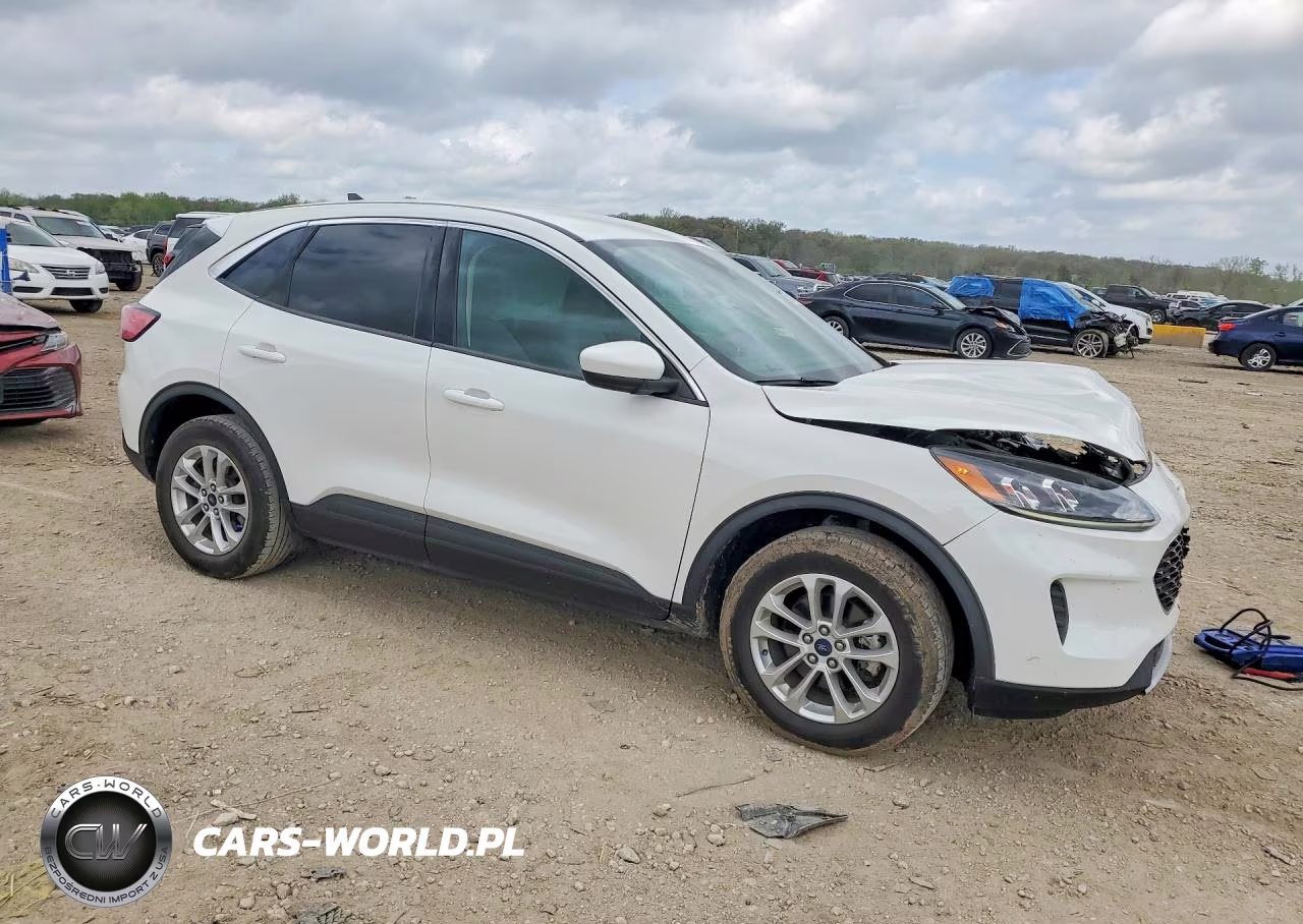 2020 Ford Escape Se VIN:1FMCU9G69LUB32148 - 4