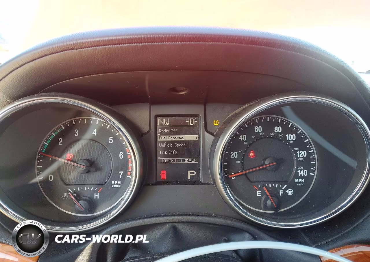 2011 Jeep Grand Cherokee Overland VIN:1J4RR6GT4BC700423 - 9