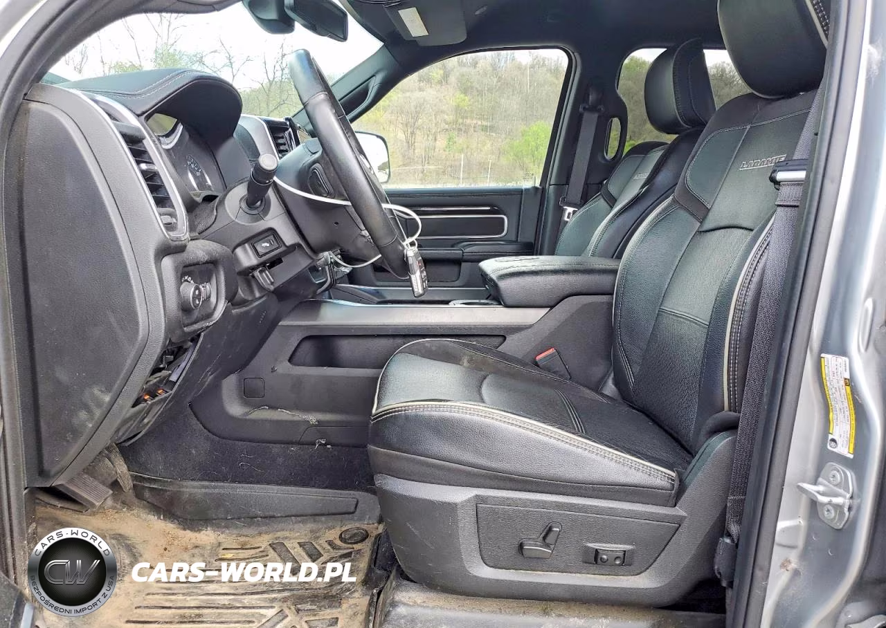 2022 Ram 2500 Laramie VIN:3C6UR5FJ4NG283047 - 7