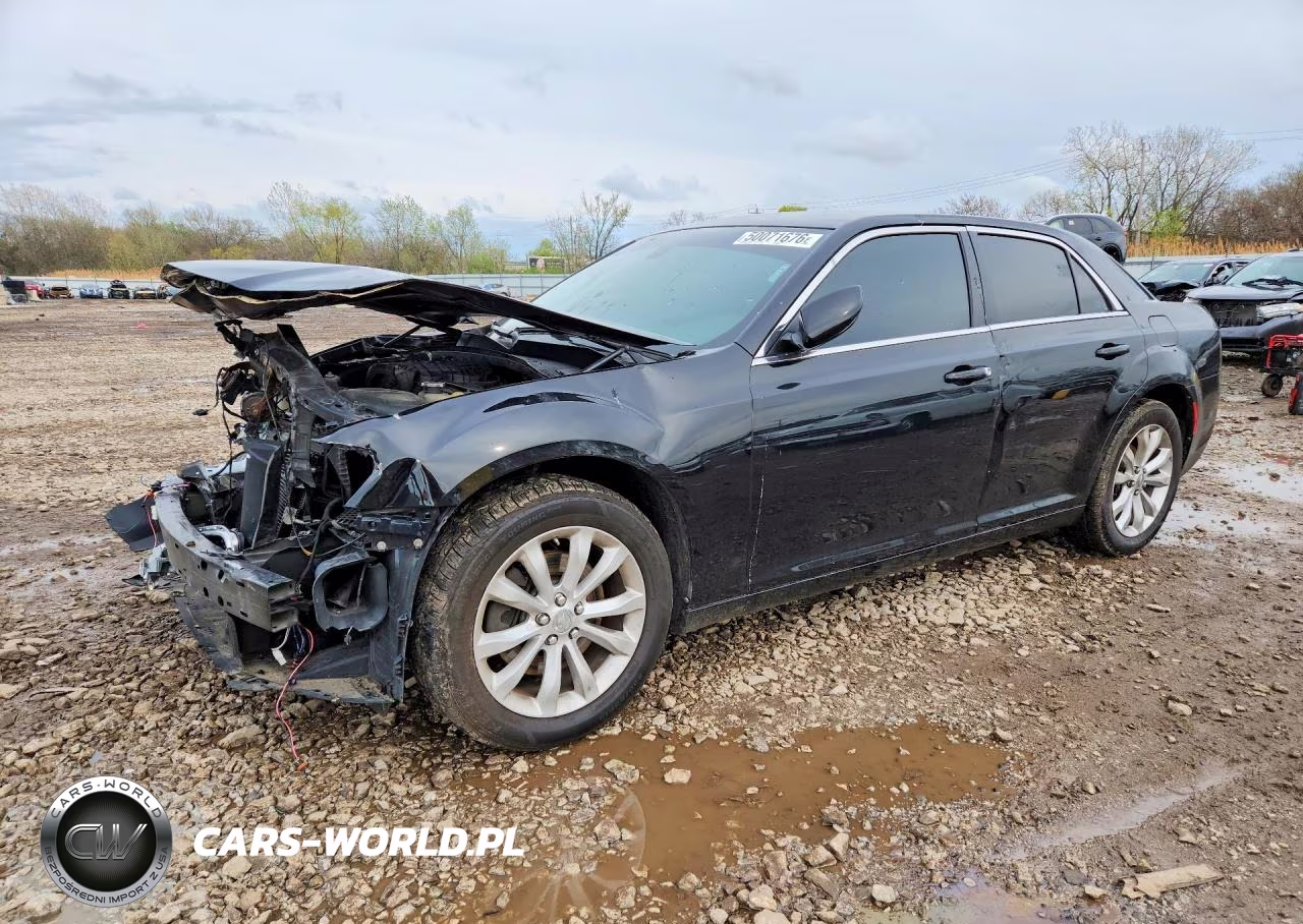 2018 Chrysler 300 Touring