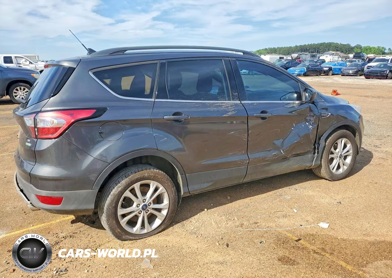 2018 Ford Escape Se VIN:1FMCU0GD4JUD04190 - 3