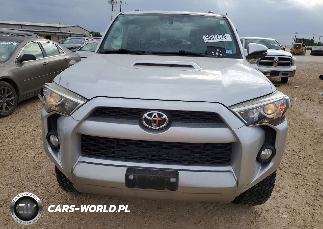 2018 Toyota 4Runner Trd Off-Road Premium VIN:JTEBU5JR0J5548085 - 5