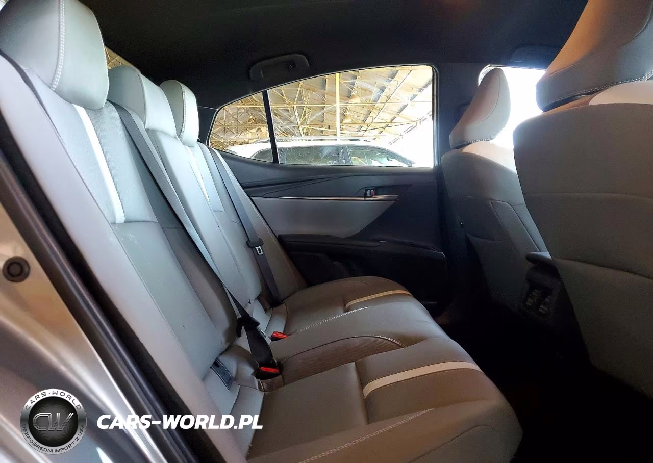 2026 Toyota Camry Se VIN:4T1DAACK1TU699228 - 10