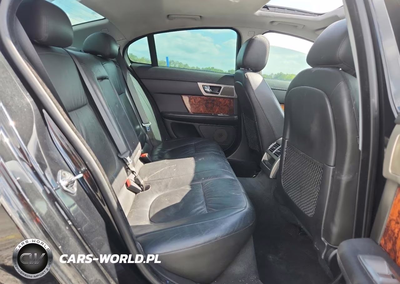 2009 Jaguar Xf Luxury VIN:SAJWA05B79HR42483 - 10