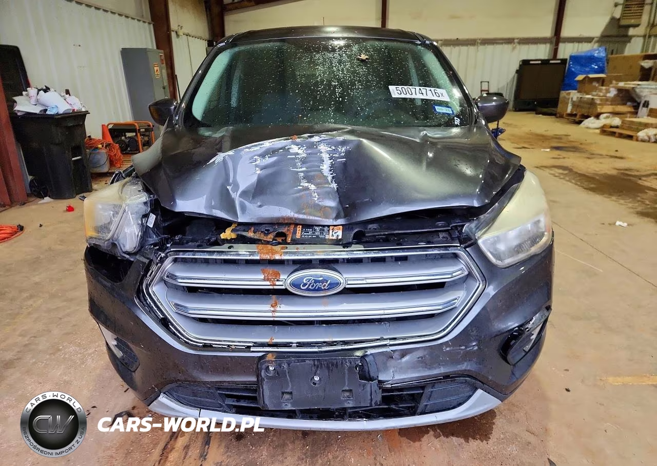 2017 Ford Escape Se VIN:1FMCU0GD7HUD27893 - 5