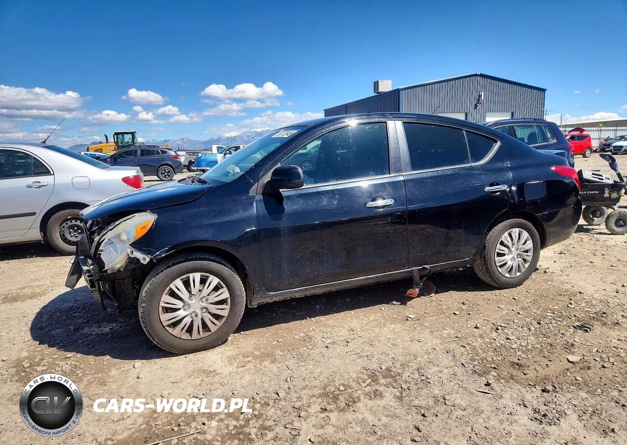 2013 Nissan Versa 1.6 S