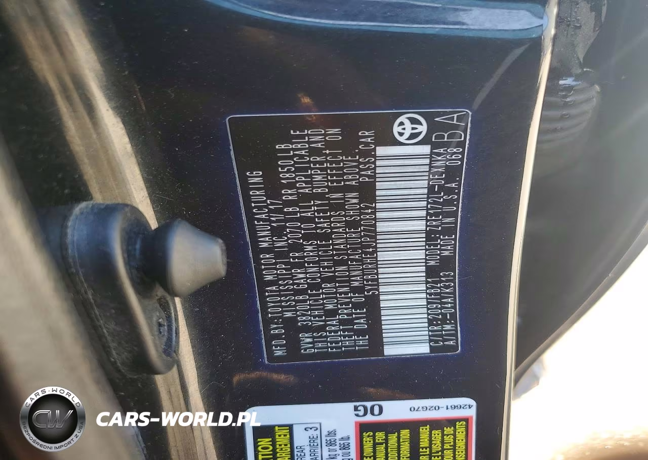 2018 Toyota Corolla Le VIN:5YFBURHE4JP770842 - 13