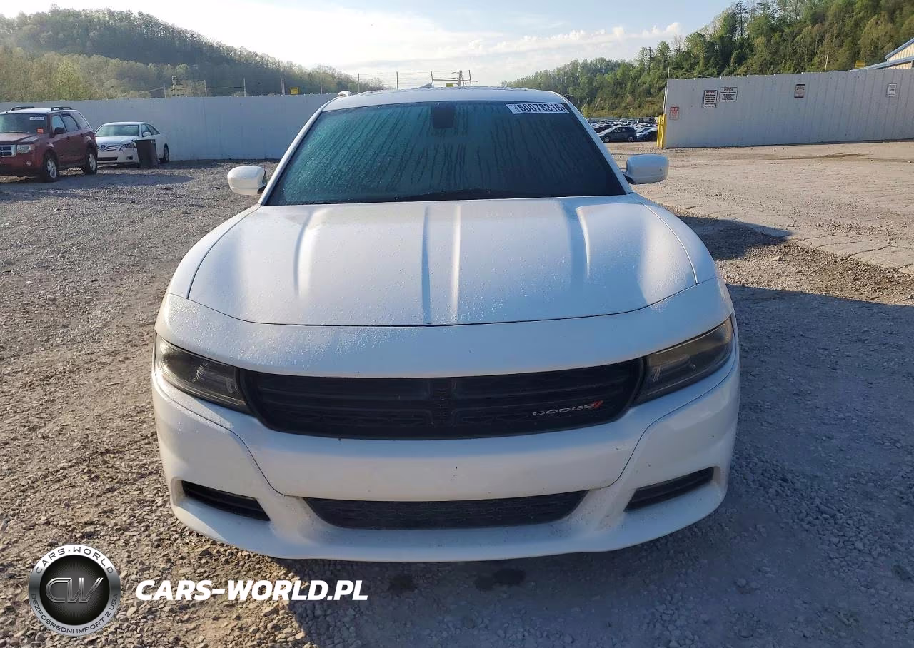 2015 Dodge Charger Sxt VIN:2C3CDXHG8FH823957 - 5
