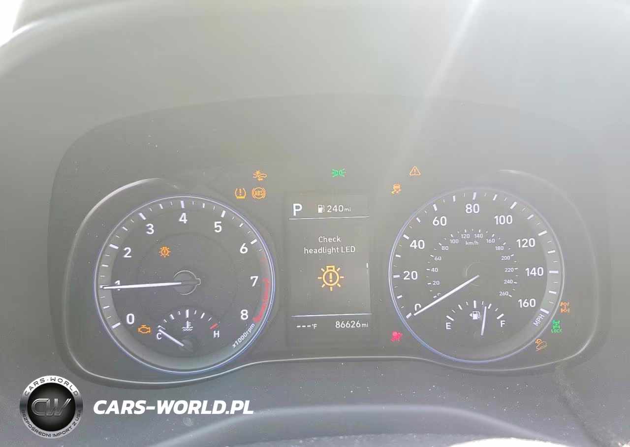 2020 Hyundai Kona Limited VIN:KM8K3CA57LU561784 - 9