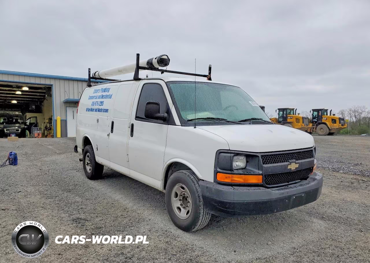 2014 Chevrolet Express G2500 VIN:1GCWGFCA2E1183643 - 4