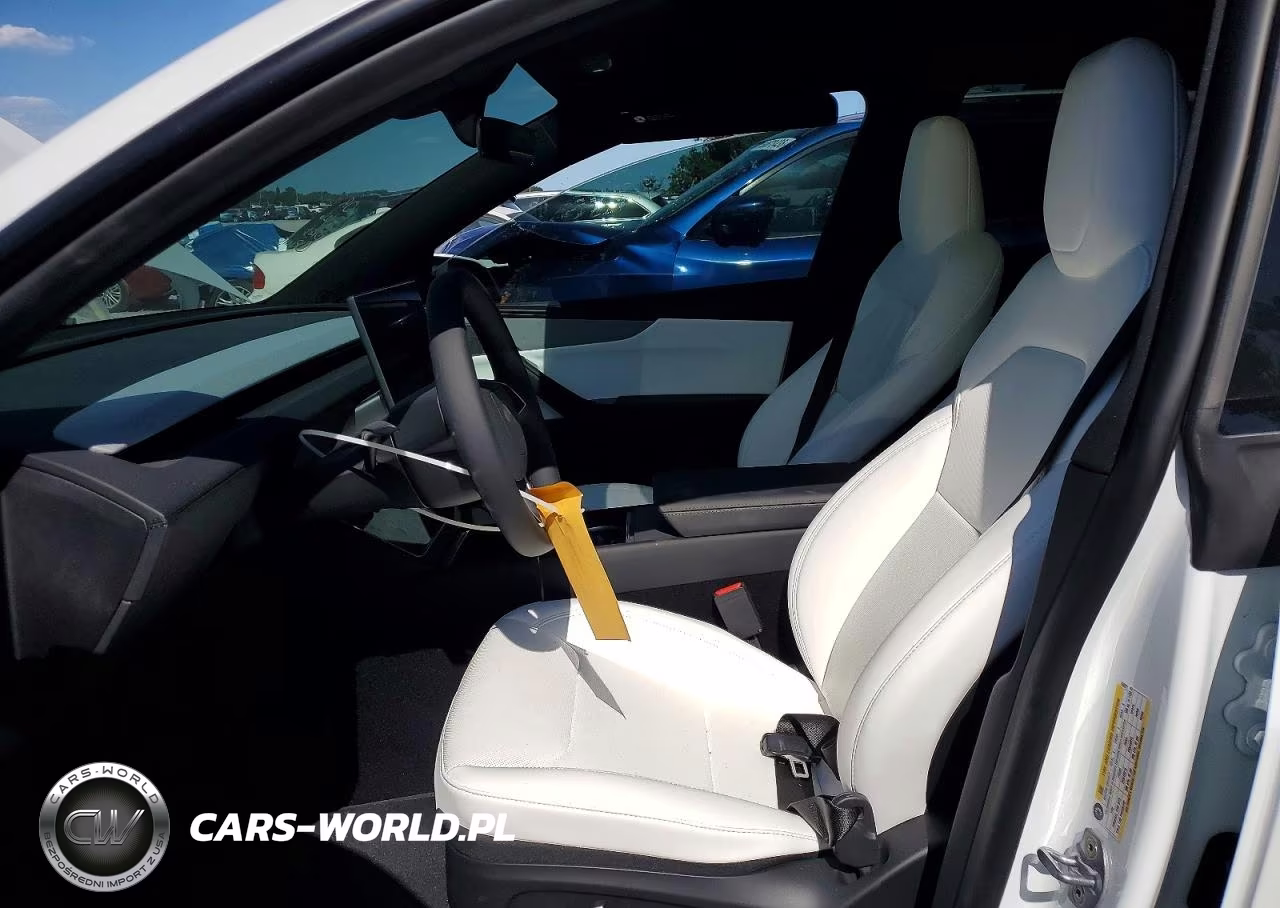 2026 Tesla Model Y VIN:7SAYGDEE6TA635871 - 7