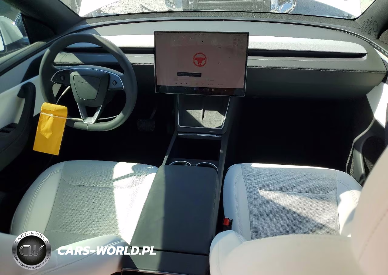 2026 Tesla Model Y VIN:7SAYGDEE6TA635871 - 8