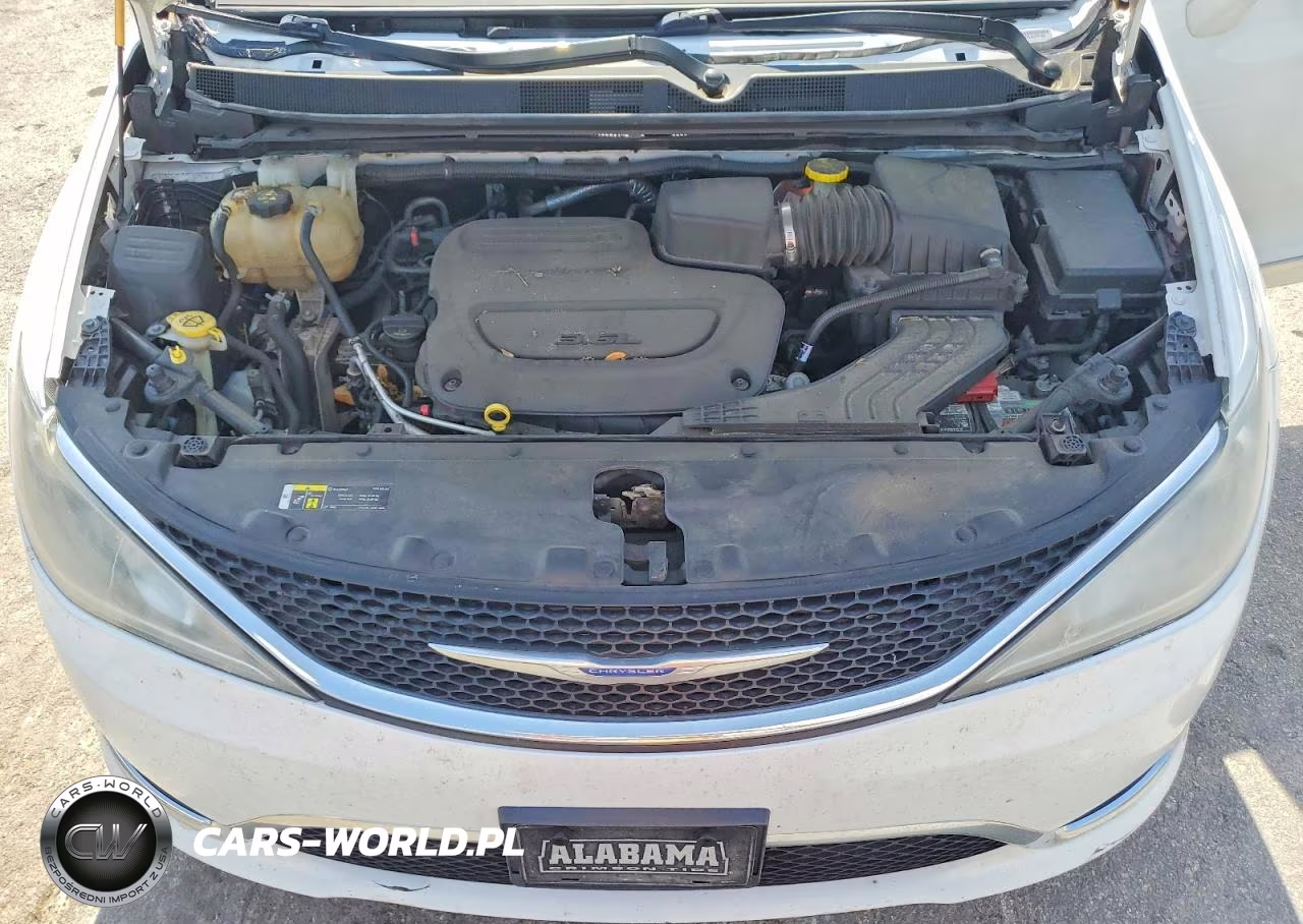 2020 Chrysler Pacifica Touring L VIN:2C4RC1BG7LR276152 - 12