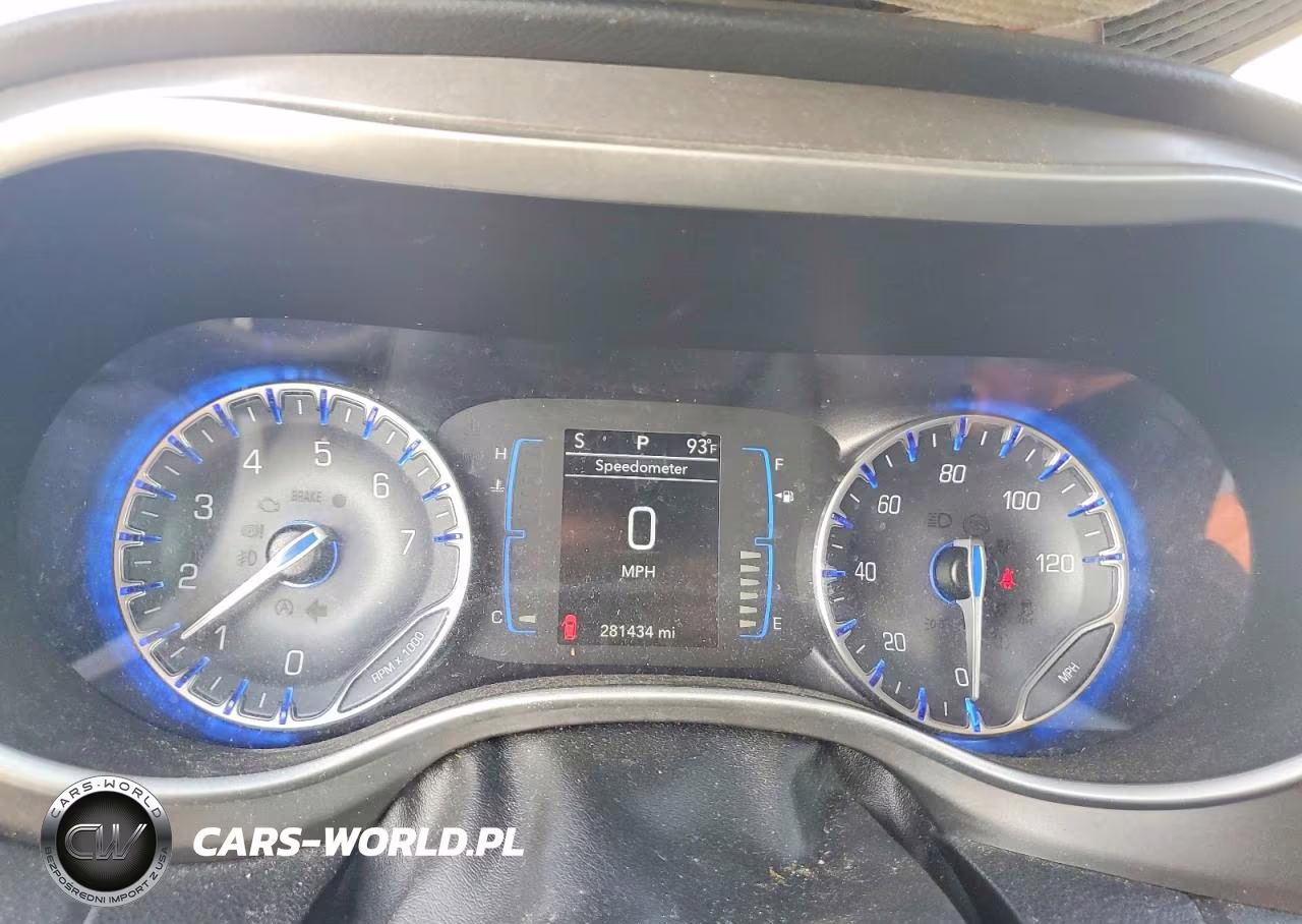 2020 Chrysler Pacifica Touring L VIN:2C4RC1BG7LR276152 - 9