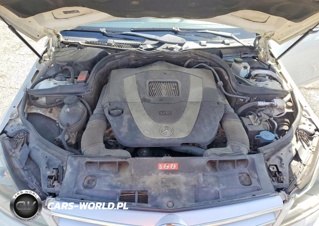 2012 Mercedes Benz C 300 4Matic VIN:WDDGF8BB7CR209185 - 11