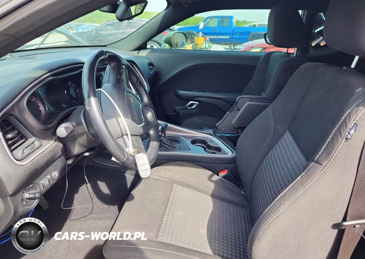 2021 Dodge Challenger Sxt VIN:2C3CDZAG2MH655509 - 7