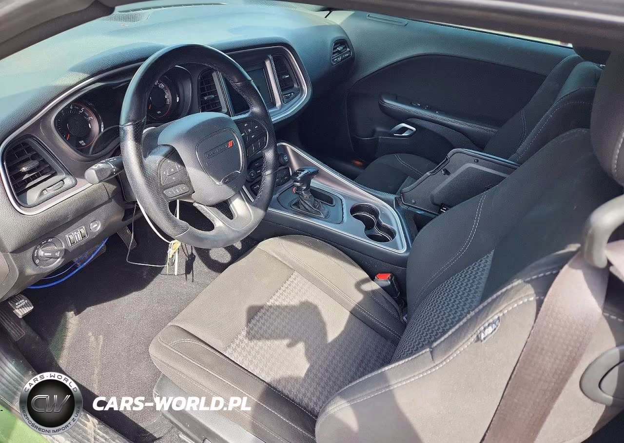2021 Dodge Challenger Sxt VIN:2C3CDZAG2MH655509 - 8