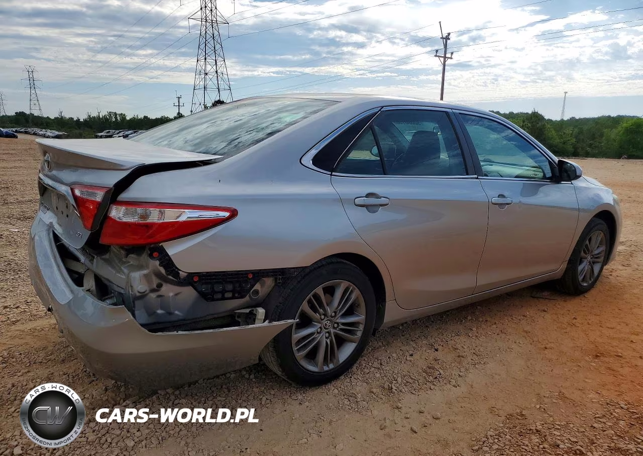2015 Toyota Camry Se VIN:4T1BF1FK5FU879854 - 3