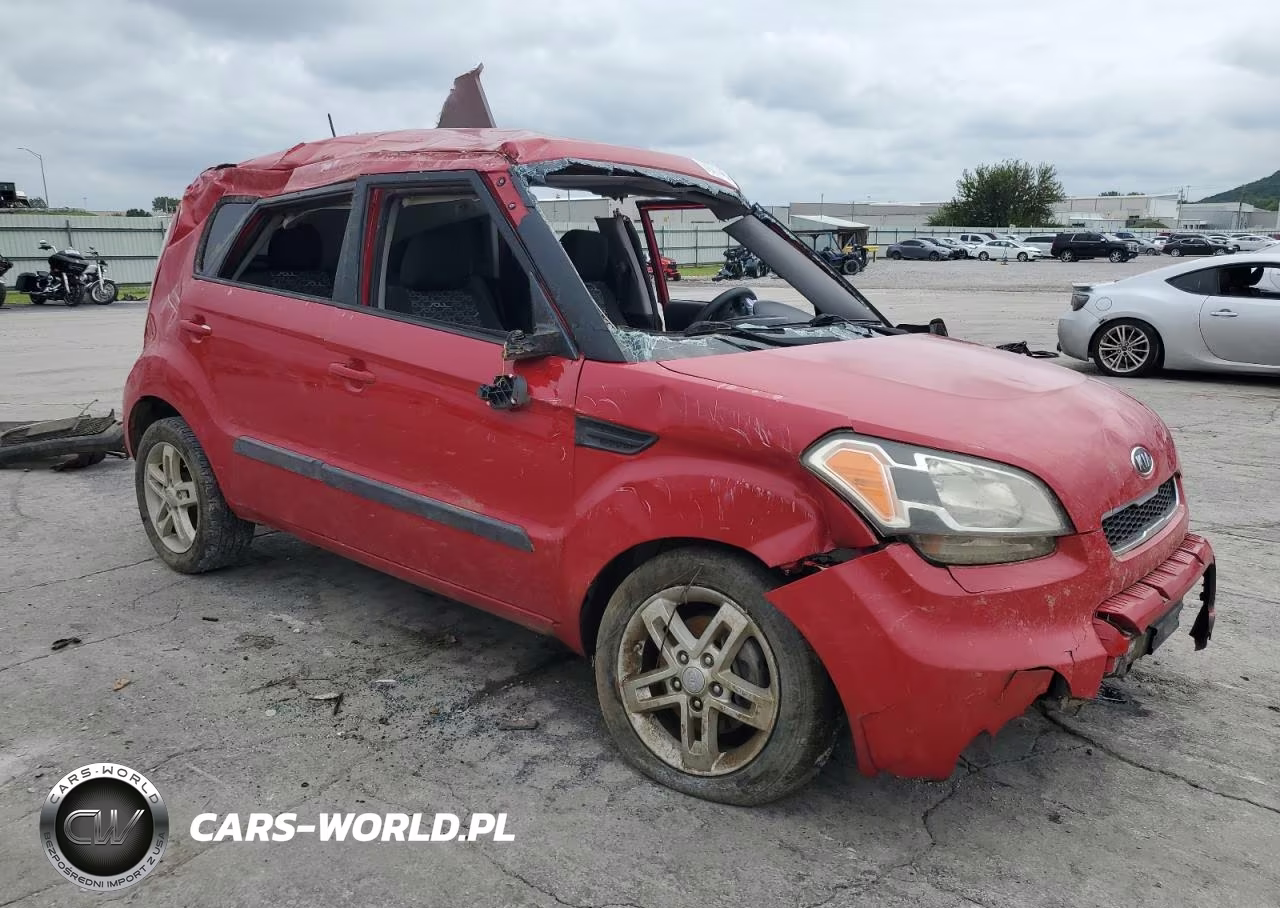 2011 Kia Soul + VIN:KNDJT2A23B7332631 - 4