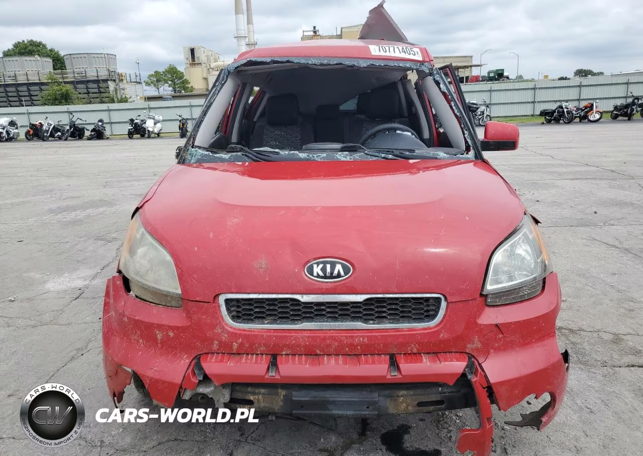 2011 Kia Soul + VIN:KNDJT2A23B7332631 - 5
