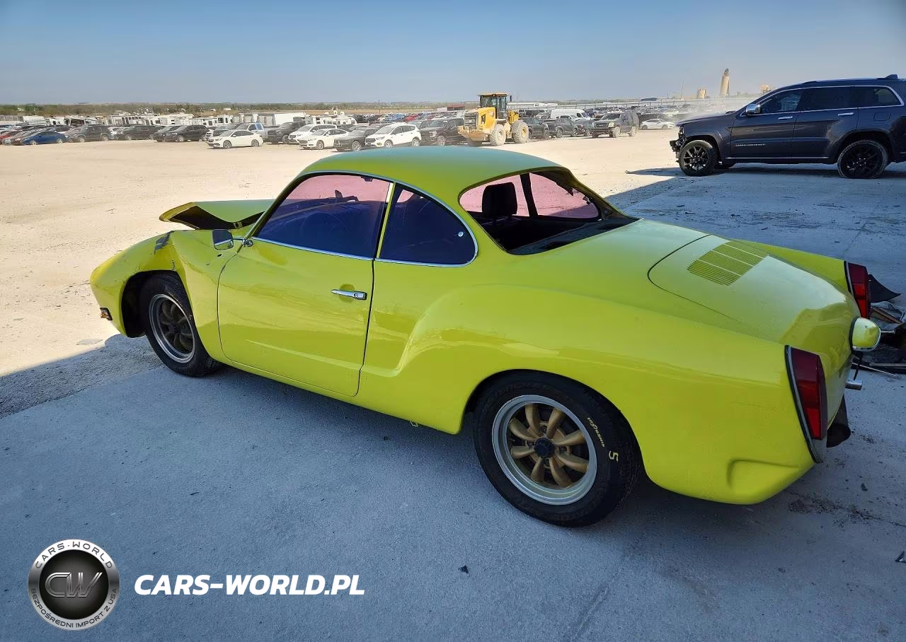 1972 Volkswagen Karmann Ghia VIN:1422010911 - 2