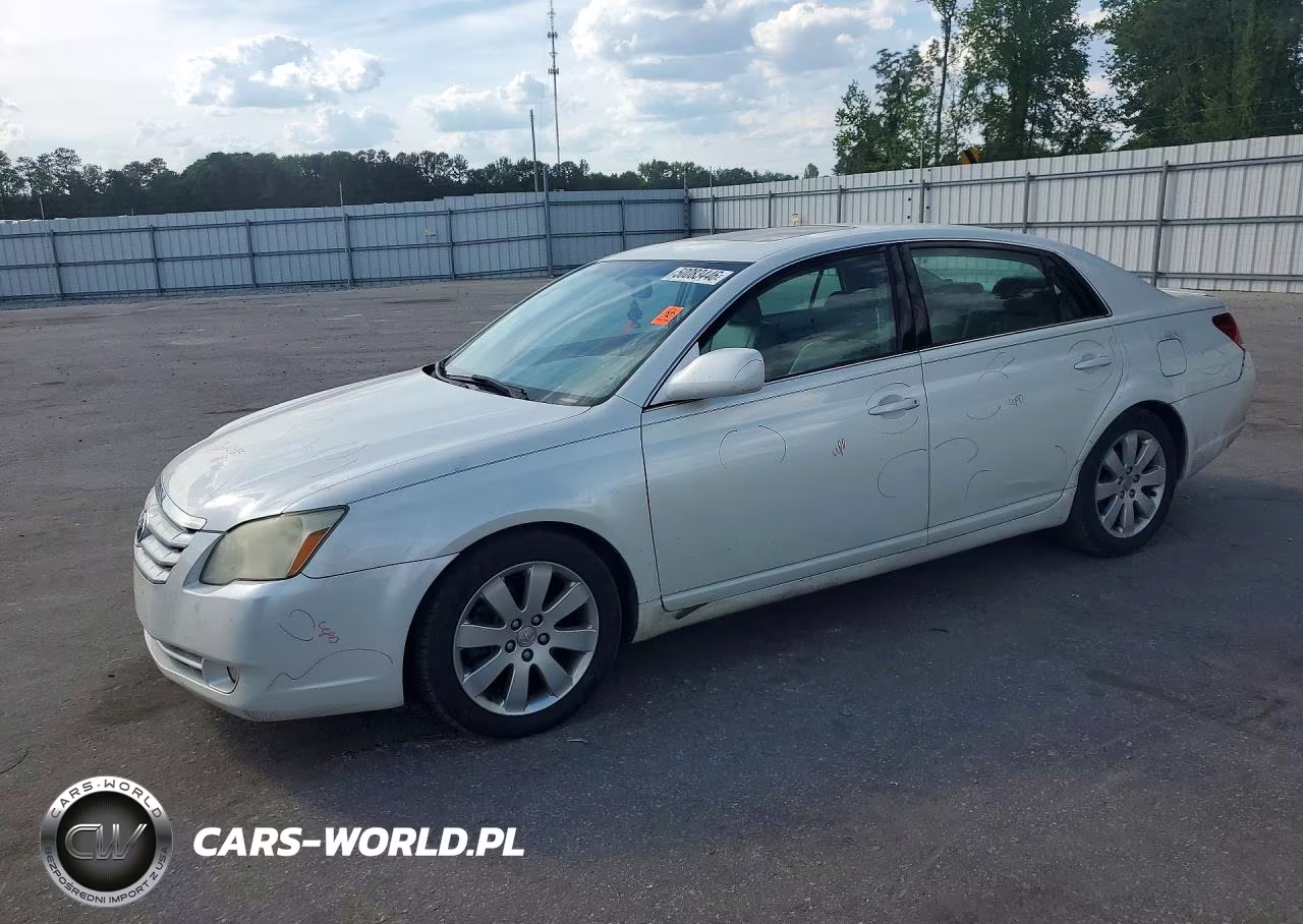 2005 Toyota Avalon Xls