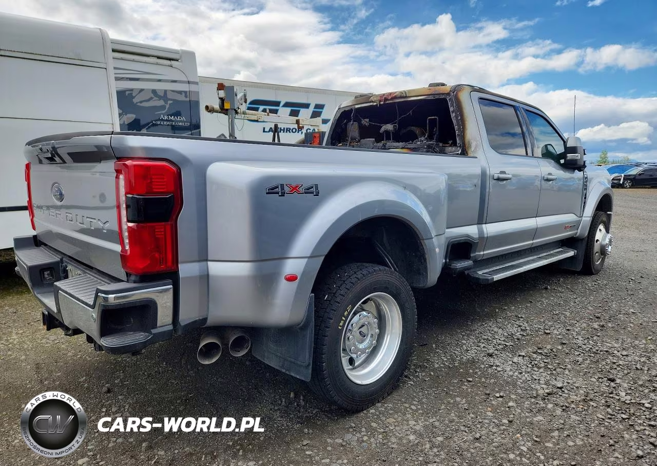 2023 Ford F450 Super Duty VIN:1FT8W4DM0PEC08592 - 3