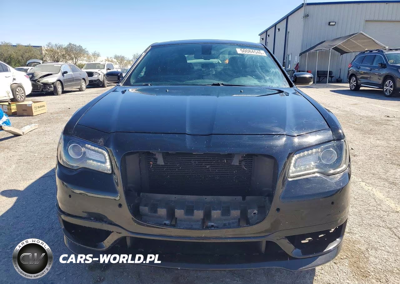2017 Chrysler 300 S VIN:2C3CCAGGXHH648082 - 5