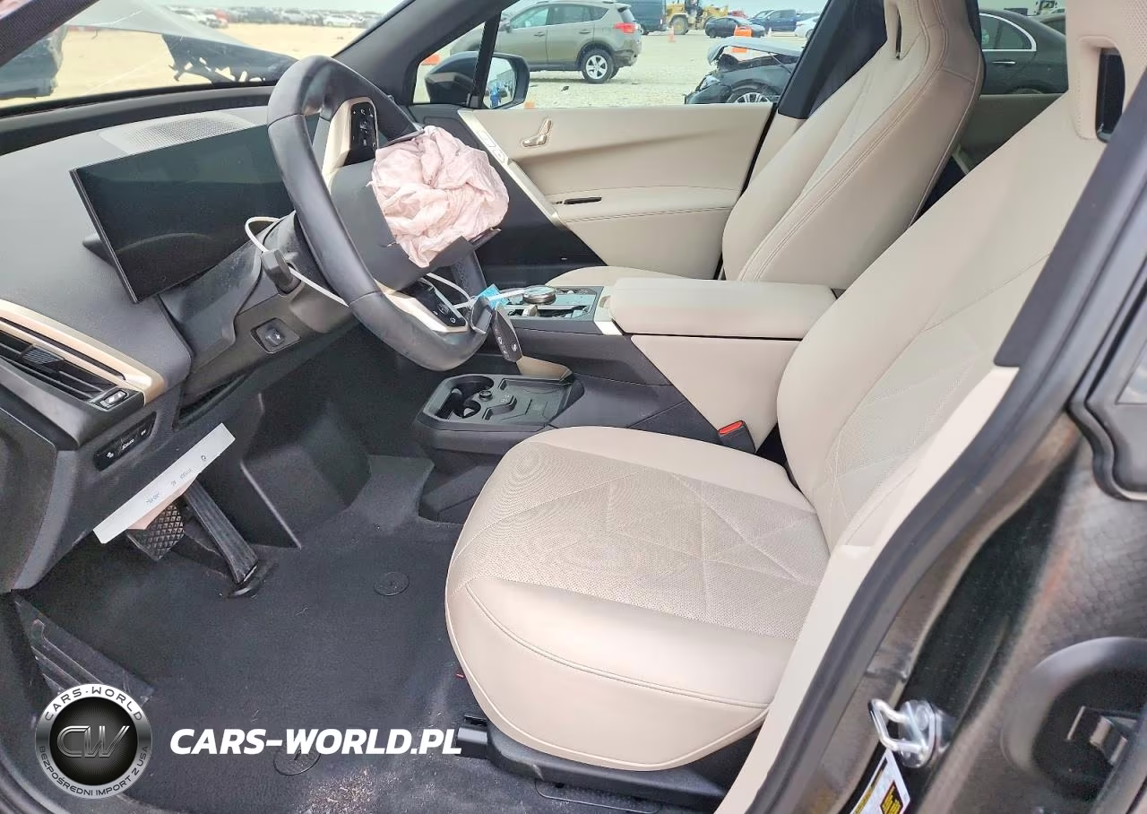 2024 BMW Ix xDrive50 VIN:WB523CF01RCR56071 - 7