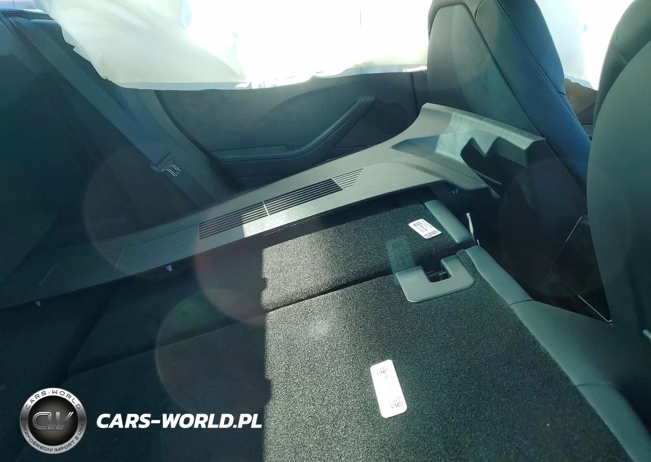 2026 Tesla Model 3 VIN:5YJ3E1EB4TF151864 - 10