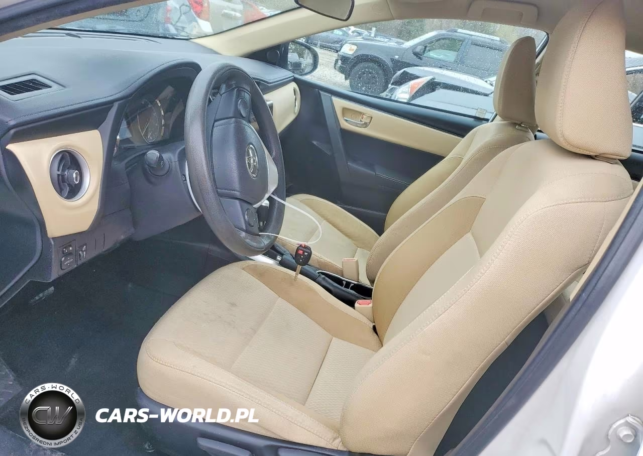 2017 Toyota Corolla Le VIN:5YFBURHE3HP674209 - 7