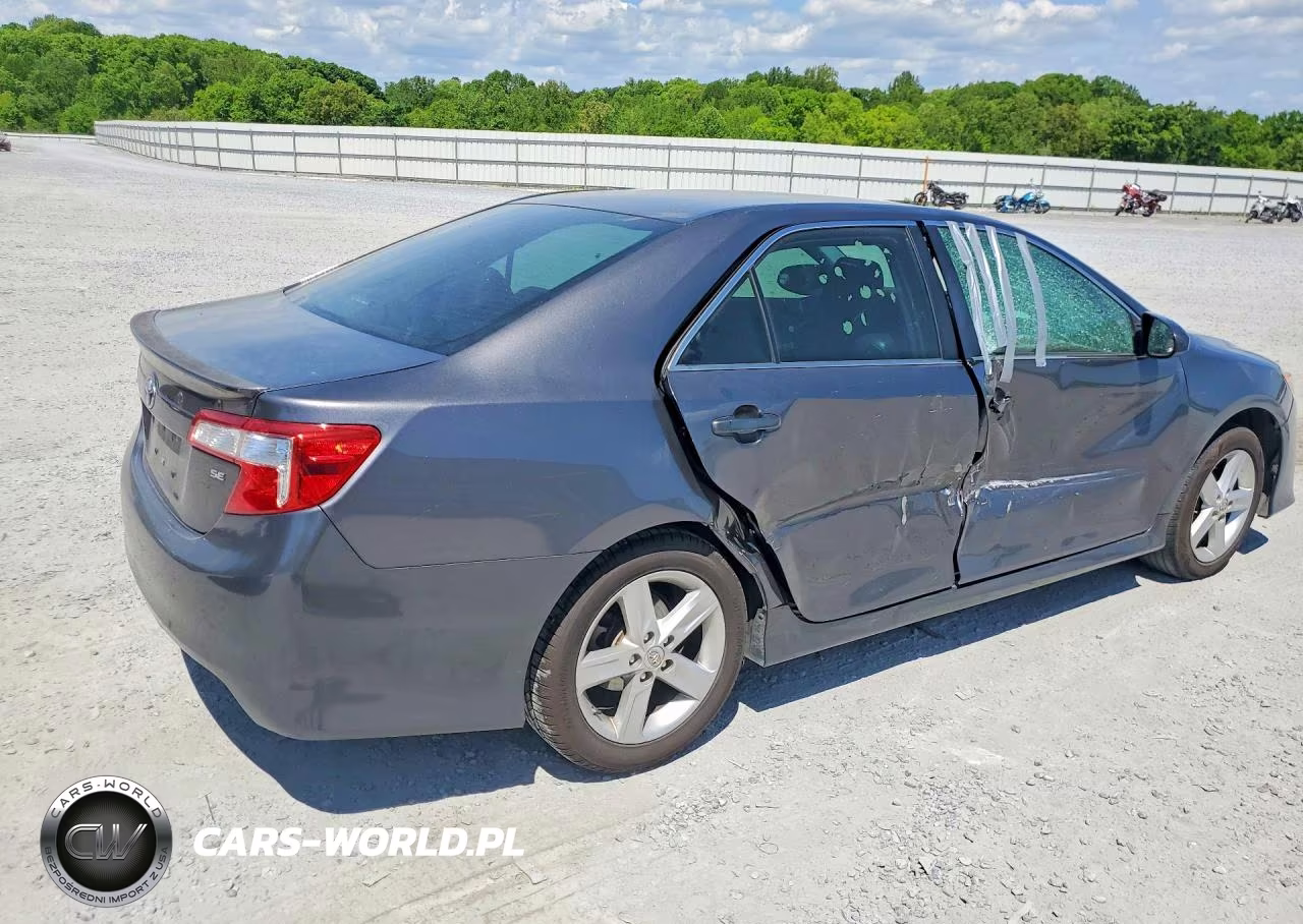2014 Toyota Camry Se VIN:4T1BF1FK4EU399335 - 3