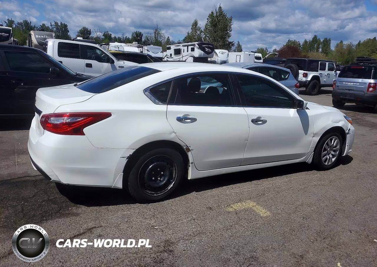 2017 Nissan Altima 2.5 VIN:1N4AL3AP4HC275377 - 3